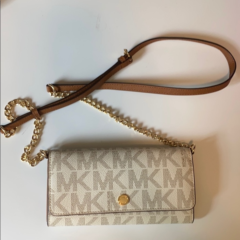 LIKE NEW Michael Kors convertible crossbody